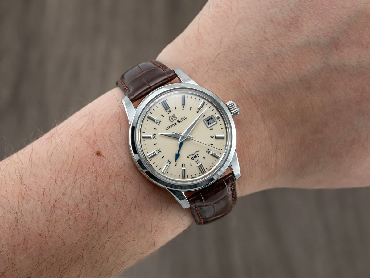 baldassarreted's tweet image. In our latest guide, we're breaking down the 21 most iconic watches under $10,000. See them all now at the link below!
teddybaldassarre.com/blogs/watches/…
#Watches #WatchCommunity #IconicWatches #Omega #GrandSeiko #Zenith