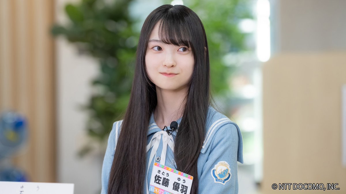 日向坂46 佐藤優羽 直筆 サイン入り ステッカー Gm2sxGUaMAAi7mR.jpg