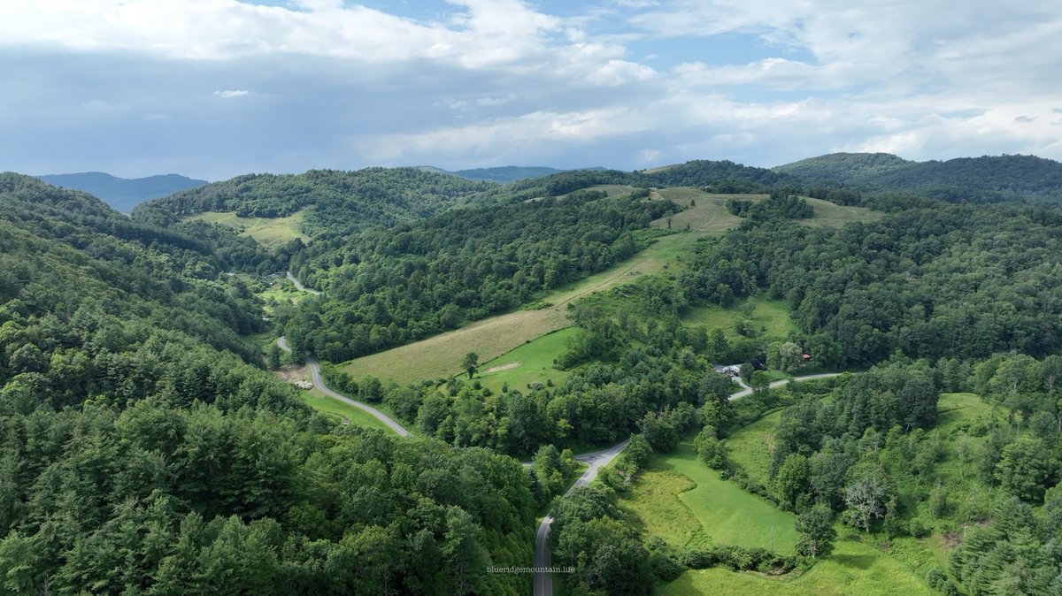 blueridgem_m's tweet image. Ridge Life.