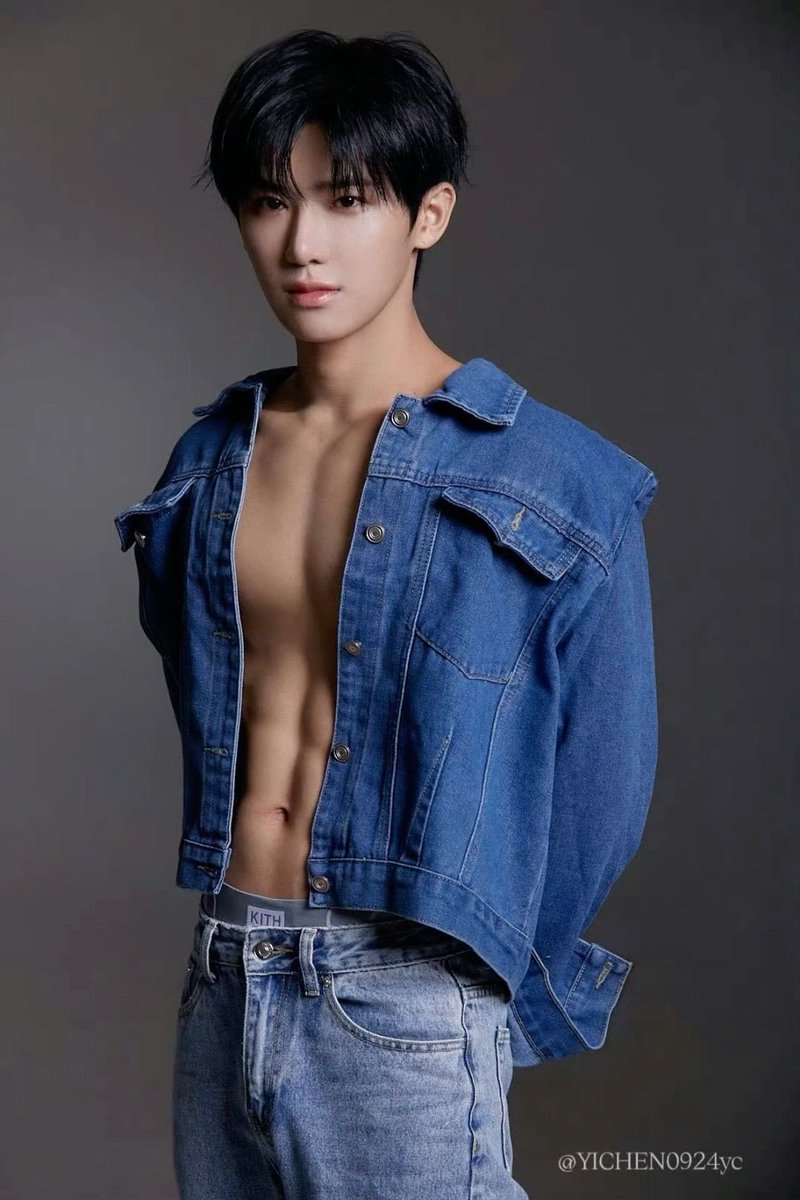 alycorde002's tweet photo. ♡ visual of the century ♡
yichen I LOVE YOU.🥵🔥

#BOYS2PLANET #YICHEN #B2P https://t.co/ei1t6oKEr0