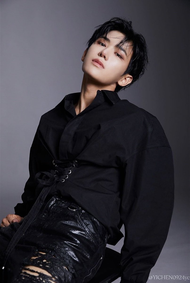 alycorde002's tweet photo. ♡ visual of the century ♡
yichen I LOVE YOU.🥵🔥

#BOYS2PLANET #YICHEN #B2P https://t.co/ei1t6oKEr0