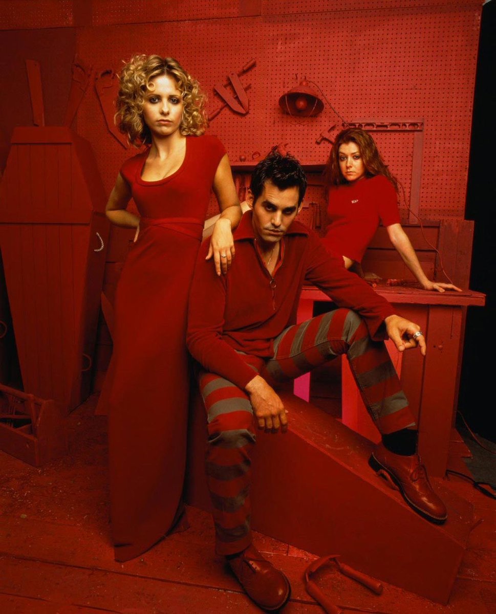 retrocvnty's tweet image. This Buffy the Vampire Slayer promo shoot just makes me think of Freddy Krueger