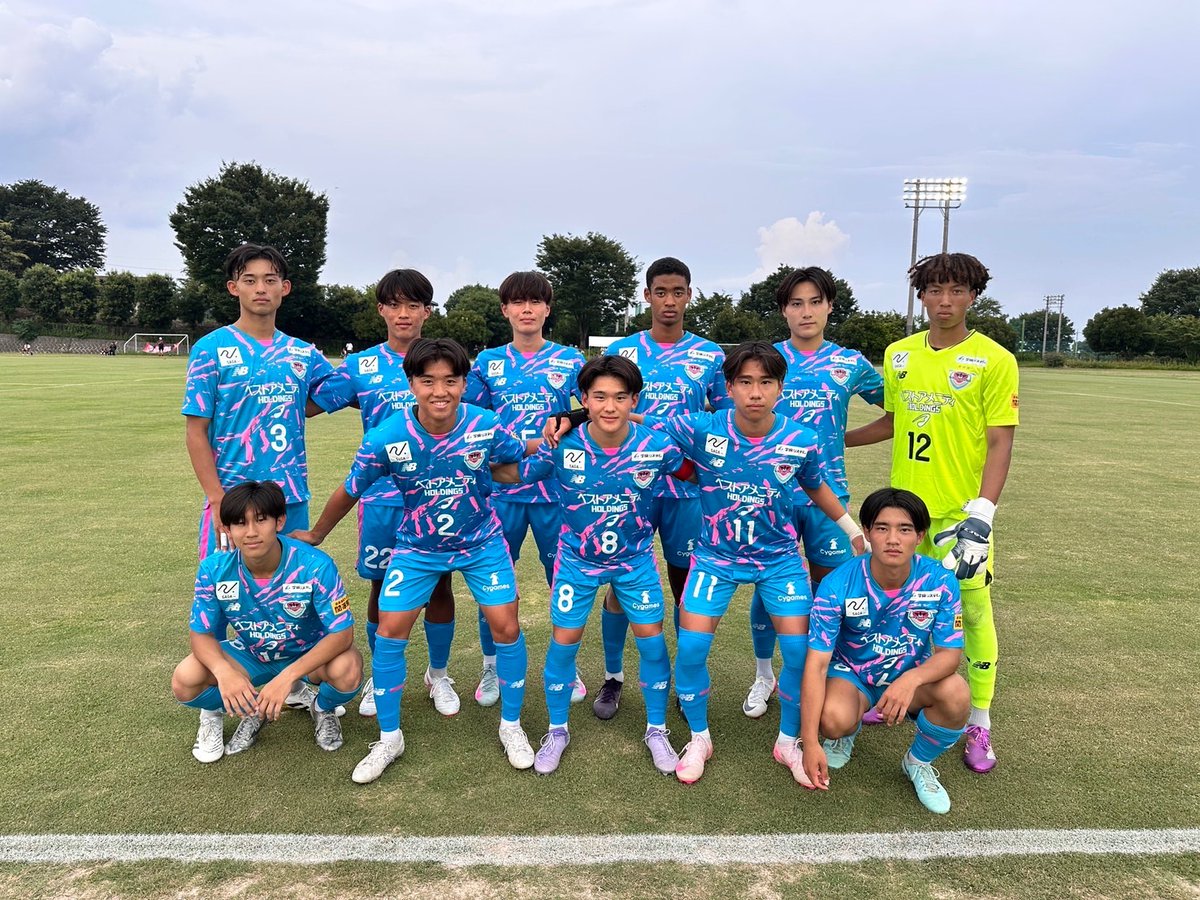 【#サガン鳥栖 U-18】
🏆第49回 日本クラブユースサッカー選手権(U-18)大会 第1日

#北海道コンサドーレ札幌U18 0-2 #サガン鳥栖U18
⚽️#岩村淳之介
⚽️#真殿京佑

大会初戦、勝利👏
明日も応援よろしくお願いします‼️

🔻次の試合
📆7/23(水)18:00KO
🆚#横浜FCユース
🏟バニーズ群馬宮城総合運動場