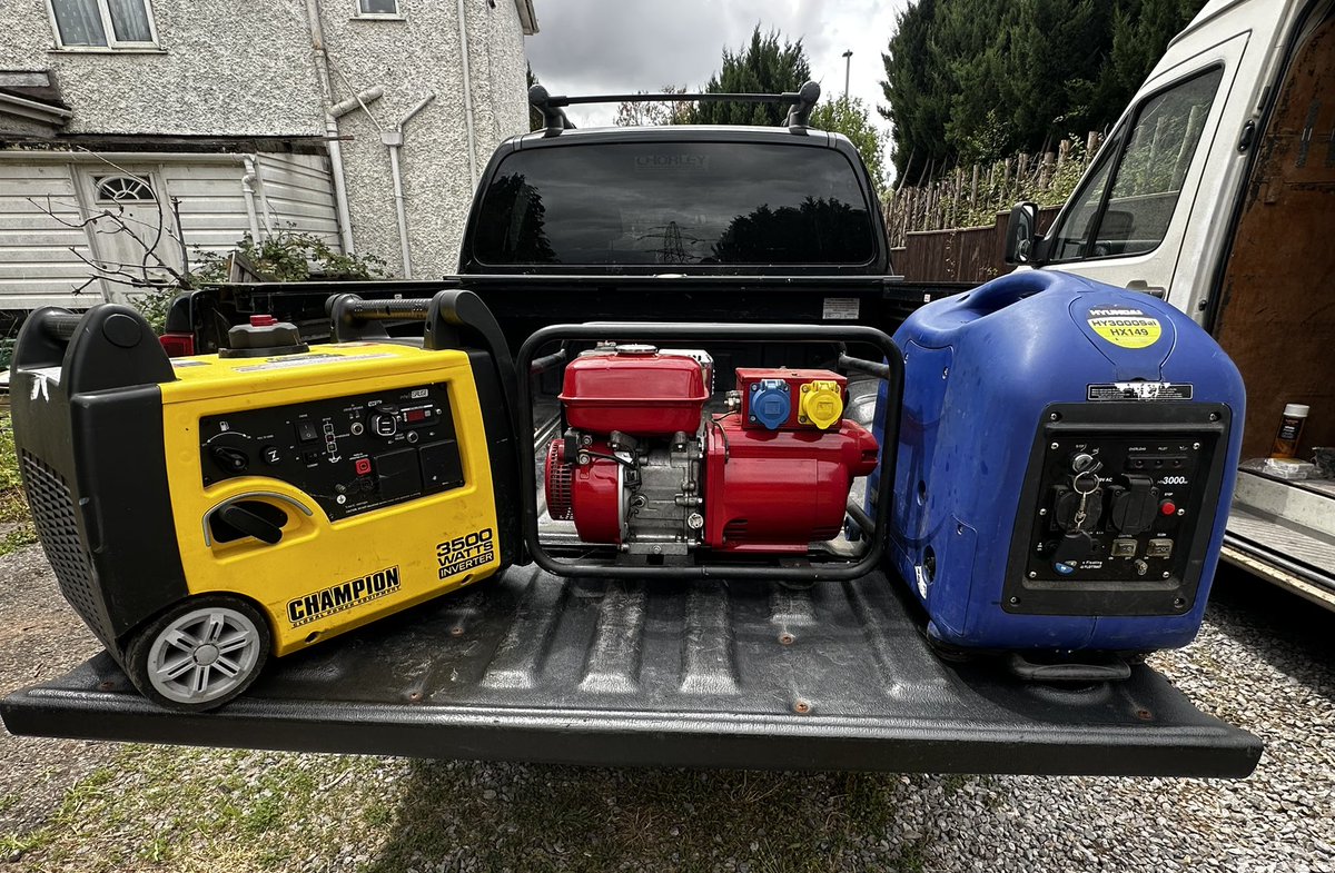 UKRRichard's tweet image. Collected 3 more generators today to be distributed in Kharkiv and Donbas πΊπ¦