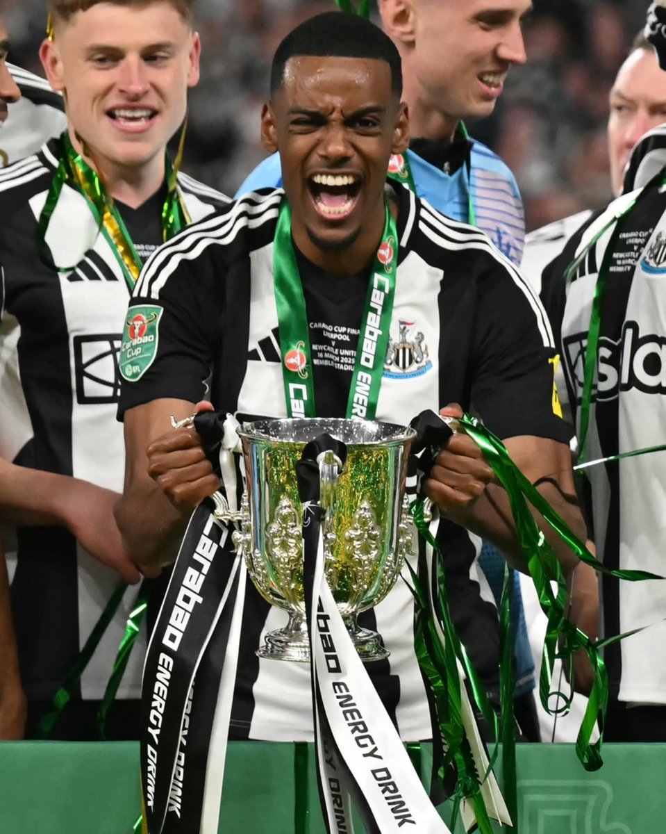 Magpie24_7's tweet image. 🇸🇪 Alexander Isak wants £300,000-a-week to sign a new contract at Newcastle, according to talkSPORT.
If that's accurate then we will pay nowhere near that figure in our current pay structure
#NUFC #NUFCFans #NUFCNews #Newcastle