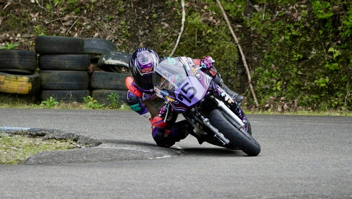 きのくにシリーズ 第3戦‼︎
当日ぶっつけだったけど楽しかった🫶

2年前にぶっつけで行った時より、
2秒速くなってたからいいよね⭐️

きのくに皆優しいから行って楽しい!!!😌
運営もしっかりしてるのにラフさもある、
ほんと行って大満足するサーキット！！！

お手本の伏せとお褒めいただきました😚