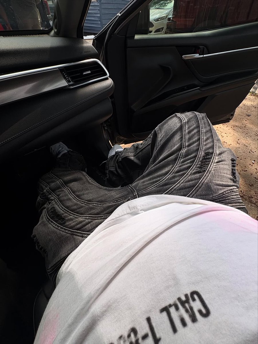 1ShotByAR's tweet photo. IM SE So you Know I'm (S)elling (E)verything 🦅🤝🏽🇲🇽 https://t.co/gkrEfQuFnA