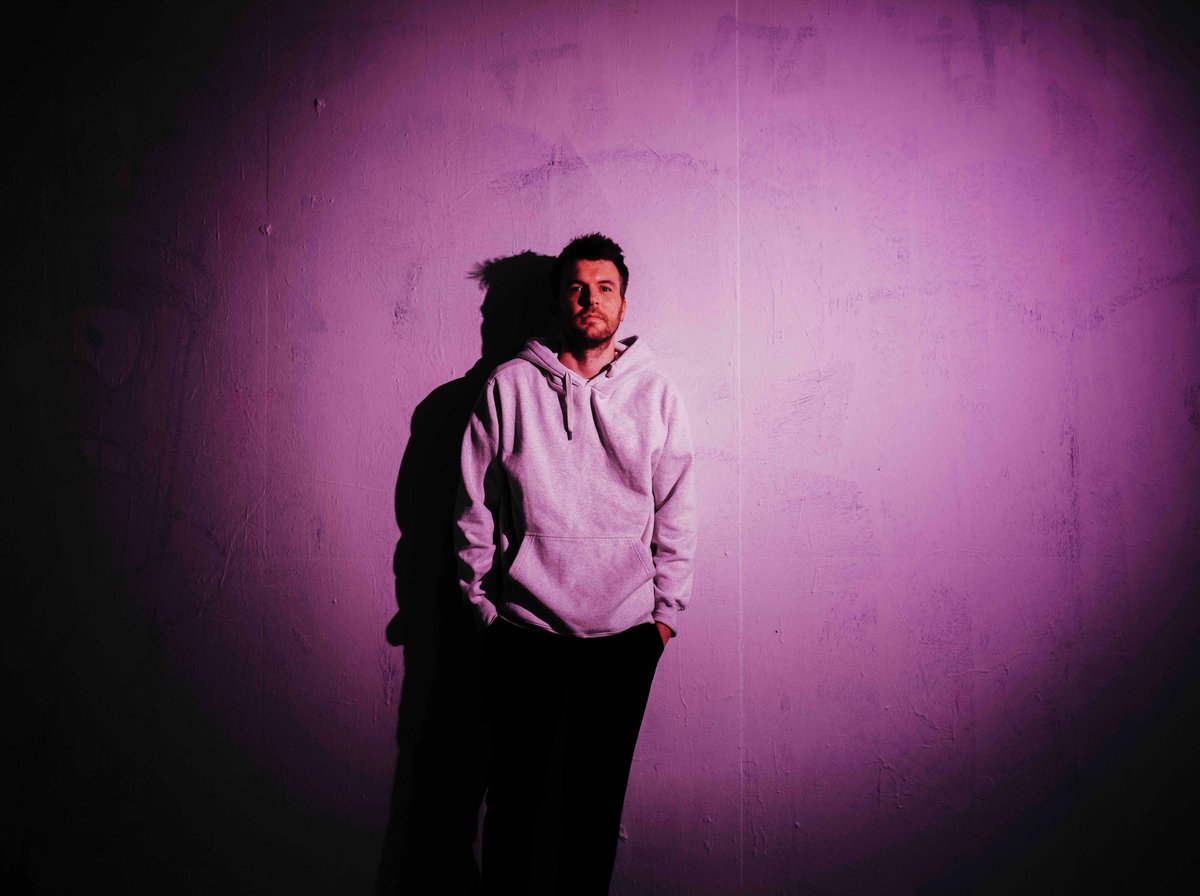 FutureArchiveR's tweet image. 2nd single from the upcoming debut EP by muuju drops this Friday. Until then, check out the lead single “zest” and pre-save/pre-order the new EP “bedforms” at ffm.to/muuju-bedforms

#muuju #bedforms #futurearchiverecordings