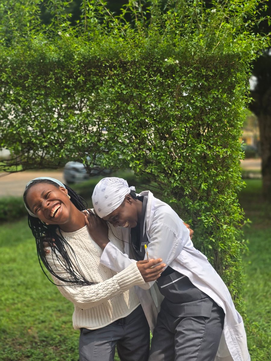 Divinitypearl's tweet image. Just a girl that spreads laughter