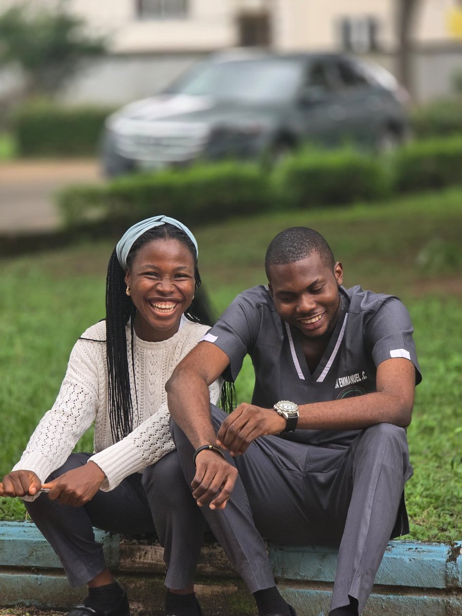 Divinitypearl's tweet image. Just a girl that spreads laughter