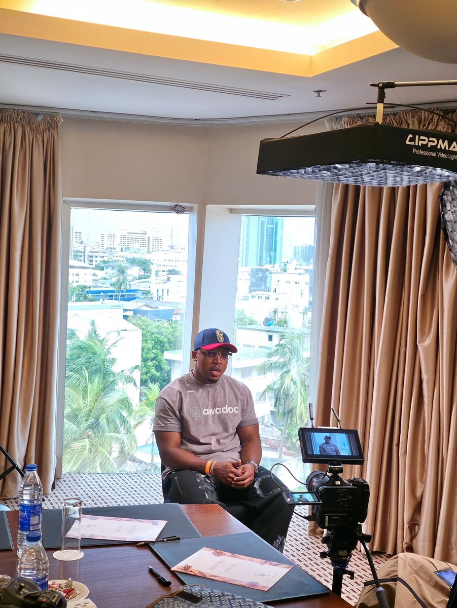 Calling out Aproko Doctor on his silence regarding GMO seeds is not harassment.
This is someone who built an entire brand around telling us what to eat and what to avoid in order to live healthier lives.
He is an authority when it comes to what to eat and what not to eat,