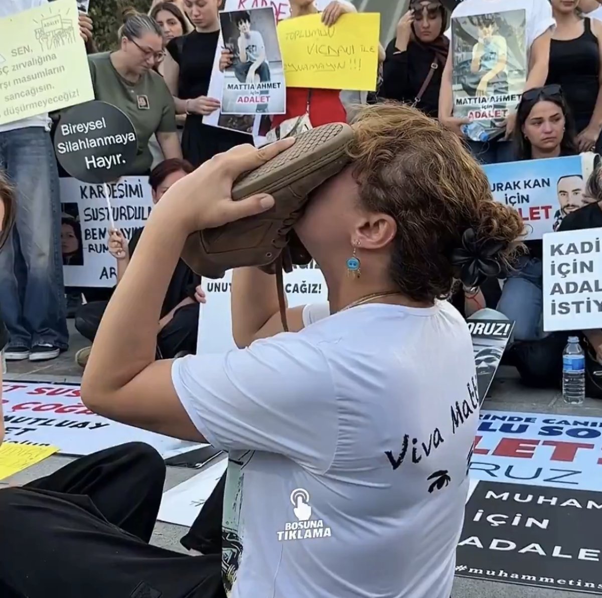 Ben Ahmet'i istiyorum diyor. Var mı geri verebilecek olan?
#MattiaAhmetMinguzzi
#SsçDeğilKatil