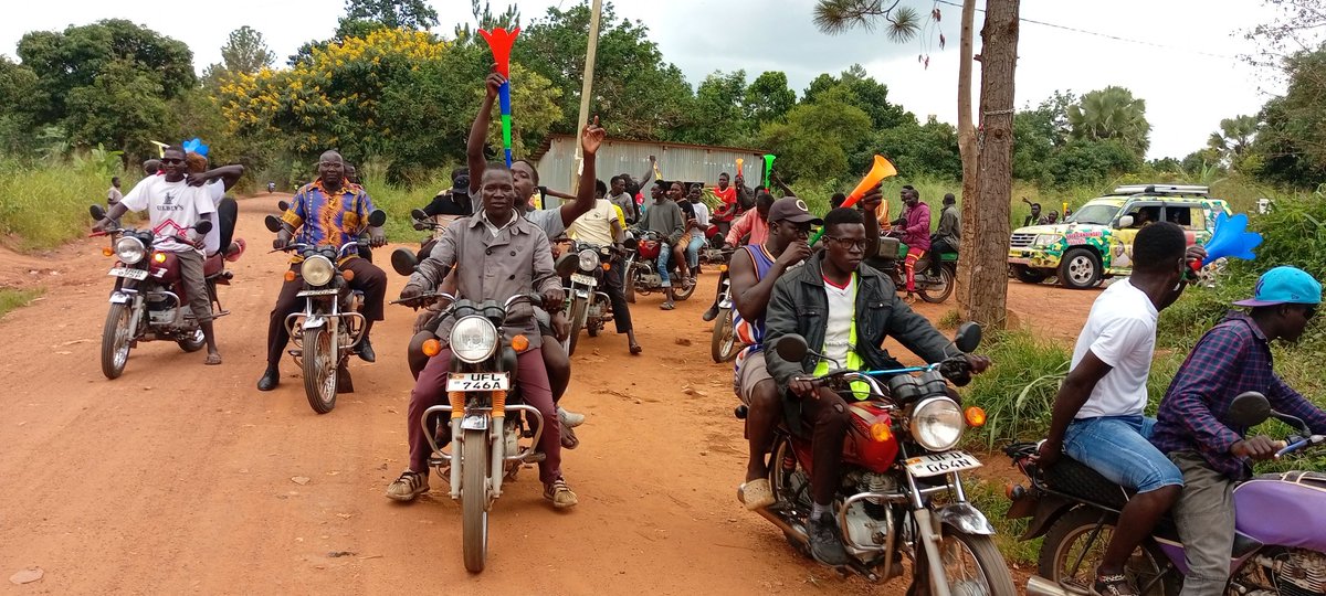 GifterAber's tweet image. We are en route to Opwoyomal Cell, Obiya Laroo Ward, escorted by a full convoy of boda riders.
This love is something I will forever treasure. Laroo Pece, Gulu City, your love speaks volumes🙏
#AberGifterForMayorLarooPece
#24thJuly 🗳️