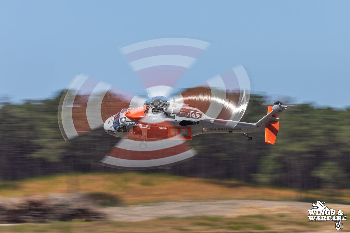 wingsandwarfare's tweet photo. At home, with claws out 🐾
The @fap_pt 551 Squadron - “Panteras”, based at Air Base No. 8, showcased the UH-60 Black Hawk during Open Base Day.
Precision, agility, and mission focus - always ready, always sharp.
#PortugueseAirForce #UH60 #551Squadron #MilitaryAviation #BA8 https://t.co/8OlOMZpGmE
