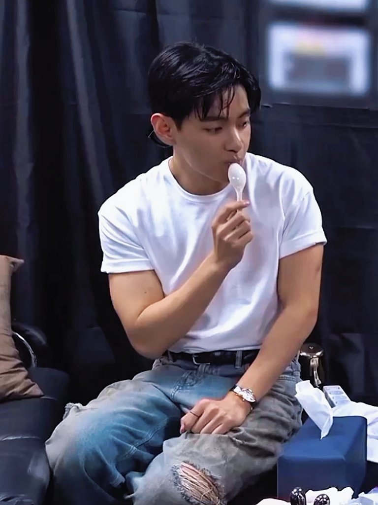 َ (@thvphoto) on Twitter photo 