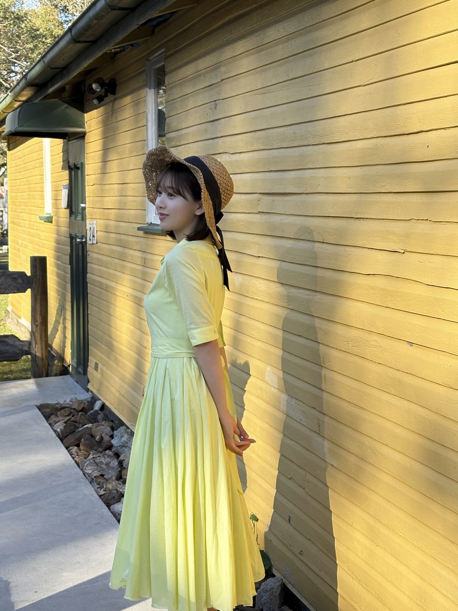 ㊗️#富田鈴花_ONELASTLIVE 開催記念
オフショット祭り🎉

先行カットでも登場した
麦わらすーじー👒

#富田鈴花1st写真集
#鈴花サーキット 8月5日発売
✌️アマゾンx.gd/Em8Wb
🚗HMV限定x.gd/qhArj
🎤楽天限定x.gd/fwCbH
🎸紀伊國屋限定x.gd/W8hra