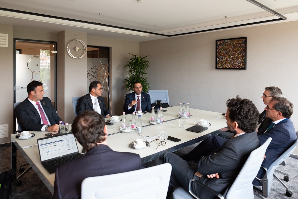 سوق أبوظبي للأوراق المالية (@adx_ae) on Twitter photo #ADX and the Budapest Stock Exchange (#BSE), signed a Memorandum of Understanding (MOU) to deepen relations between the two countries' capital markets, promote their visibility and share best practices. The agreement seeks to develop joint operational mechanisms of mutual #ADX and the Budapest Stock Exchange (#BSE), signed a Memorandum of Understanding (MOU) to deepen relations between the two countries' capital markets, promote their visibility and share best practices. The agreement seeks to develop joint operational mechanisms of mutual