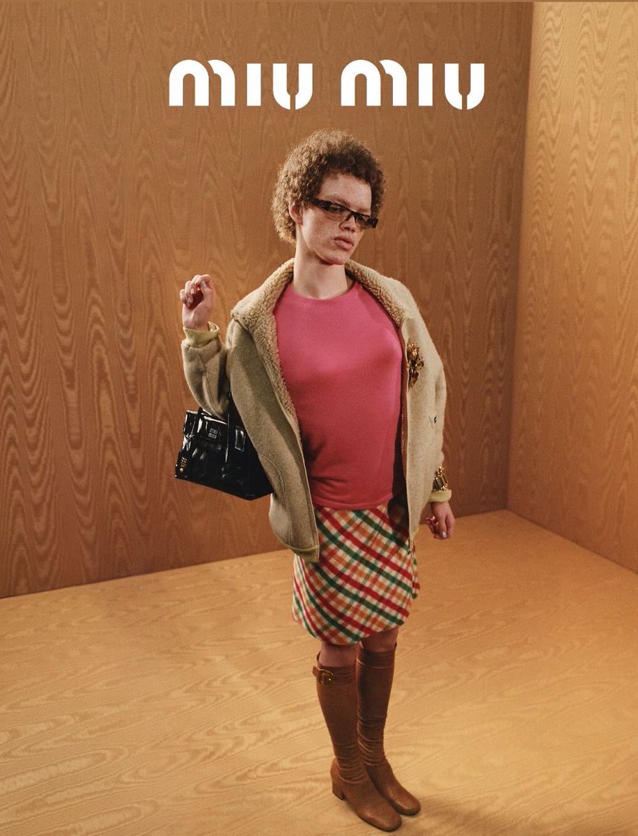 CortisaStar's tweet image. miu miu girl 4EVER