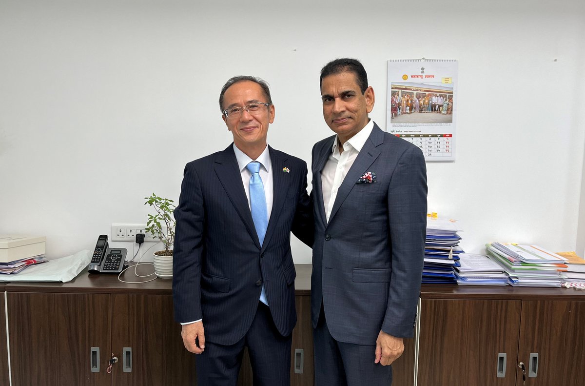 Held an insightful conversation with Dr. Iqbal Singh Chahal, Additional Chief Secretary (Home) of Maharashtra, on security issues in the state.