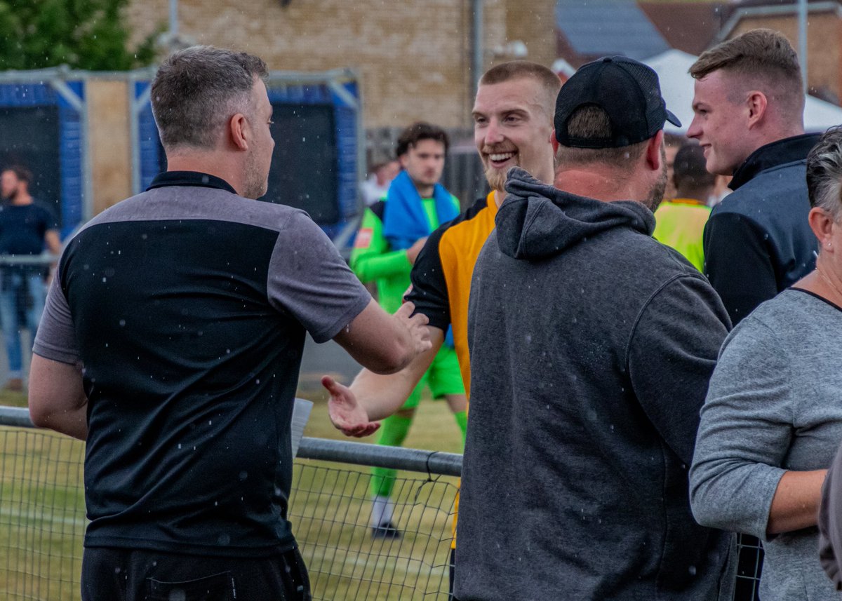 BillyOram10's tweet image. Trialist A … Anyone got a spare pen 🖊️ ?
@MersthamFC1892
📸 - @PhotographyVjt
