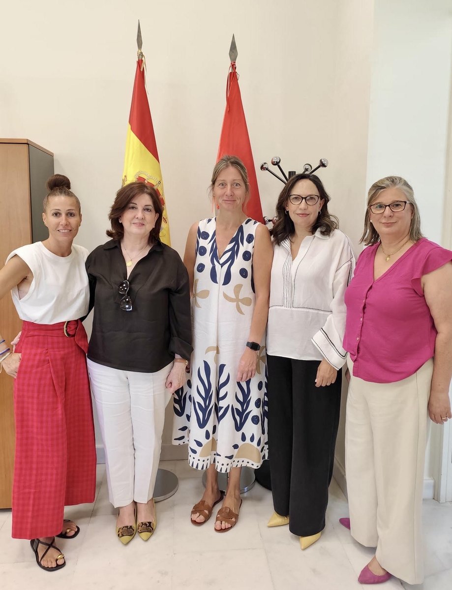 FIAPAS (@fiapas) on Twitter photo Hoy nos hemos reunido con Alejandra Serrano, Directora General de Atención a las Personas con Discapacidad, y con Virginia Vera, Subdirectora General de Coordinación y Apoyo a las personas con Discapacidad, de la <a href="/ComunidadMadrid/">Comunidad de Madrid</a>.
¿El objetivo? Trasladarles de primera mano las Hoy nos hemos reunido con Alejandra Serrano, Directora General de Atención a las Personas con Discapacidad, y con Virginia Vera, Subdirectora General de Coordinación y Apoyo a las personas con Discapacidad, de la <a href="/ComunidadMadrid/">Comunidad de Madrid</a>.
¿El objetivo? Trasladarles de primera mano las