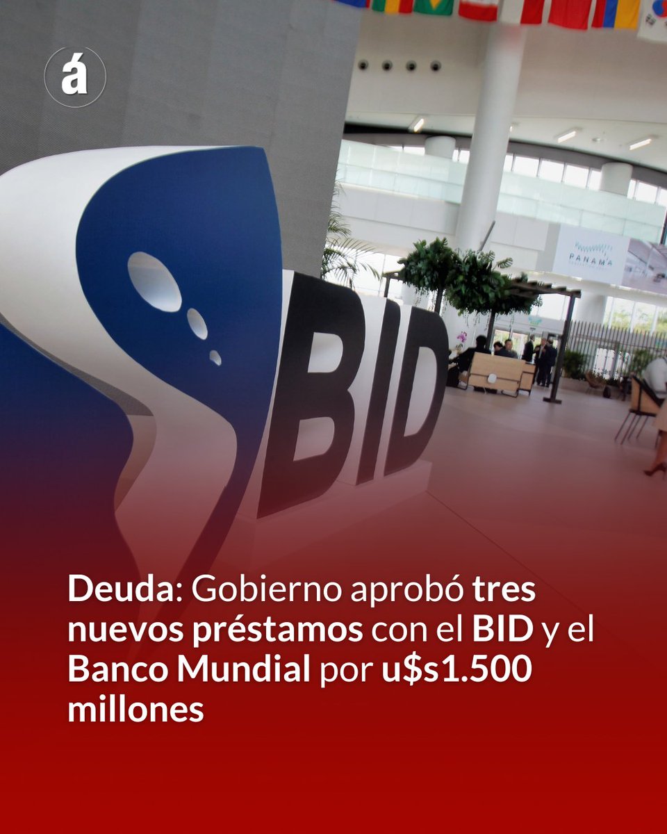 💸El Gobierno aprobó a través de tres decretos la suscripción de otro paquete de préstamos por un total de u$s1.500 millones con el Banco Internacional de Reconstrucción y Fomento y el Banco Interamericano de Desarrollo | Conocé más: tinyurl.com/4m9v6zdx