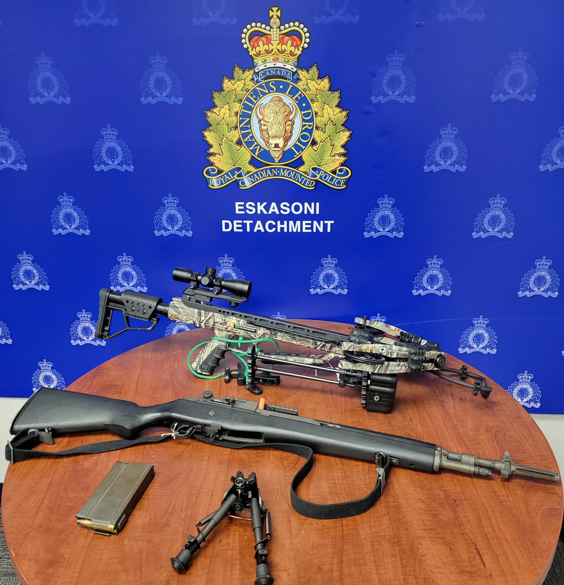 RCMPNS's tweet image. Eskasoni RCMP has charged a man with several weapons offences and officers seized a firearm and a crossbow after a weapons call. 
rcmp.ca/en/nova-scotia…