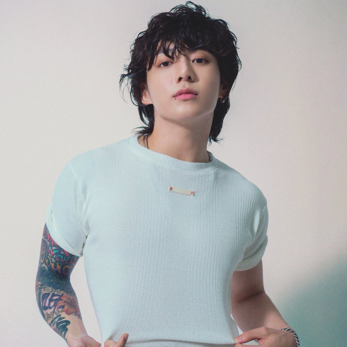 SeriesBrasil's tweet image. Jungkook estende seu recorde como o solista de k-pop com mais músicas acima de 100 MILHÕES de streams no Spotify (18).