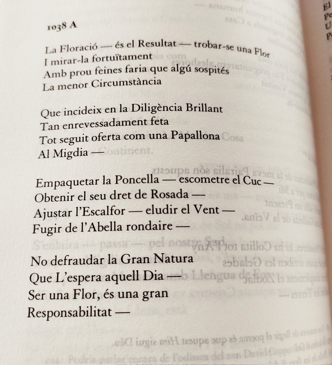 Josefina Maymó (@josefinamaymo) on Twitter photo Per anar tastant aquest estiu, a petites glopades, Jaume Bosquet ens acosta tota la producció poètica d’Emily Dickinson, fins i tot les versions preliminars, gènesi dels poemes definitius.
Amb pròleg de Sam Abrams.
<a href="/Edicions1984/">Edicions de 1984</a>
<a href="/JaumeBosquet/">Jaume Bosquet</a>
<a href="/dsamabrams/">D. Sam Abrams</a> Per anar tastant aquest estiu, a petites glopades, Jaume Bosquet ens acosta tota la producció poètica d’Emily Dickinson, fins i tot les versions preliminars, gènesi dels poemes definitius.
Amb pròleg de Sam Abrams.
<a href="/Edicions1984/">Edicions de 1984</a>
<a href="/JaumeBosquet/">Jaume Bosquet</a>
<a href="/dsamabrams/">D. Sam Abrams</a>