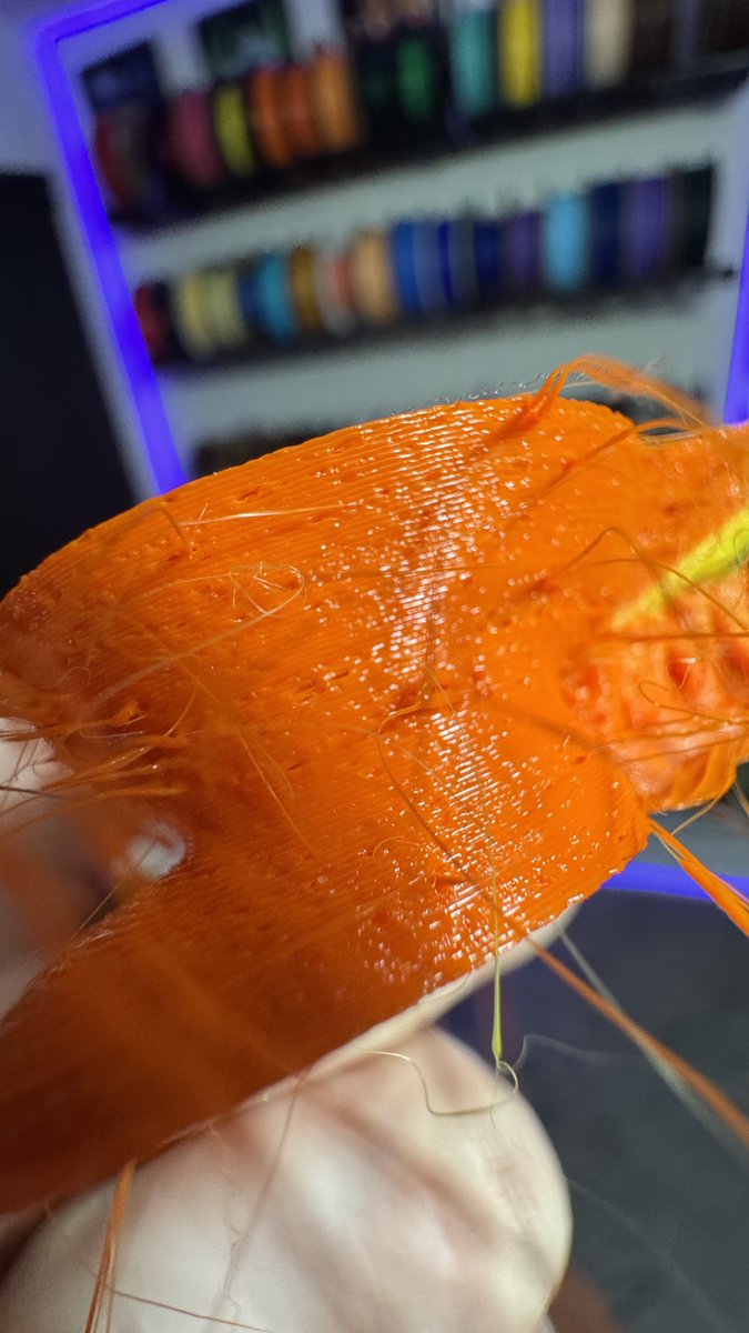 NeoKoi_Prints's tweet image. I gotta stop sending it 🤣 Remember to dry your TPU out if its been sitting out for 2 weeks in 50%+ RH 🥴
#3dprinting #stealthchanger