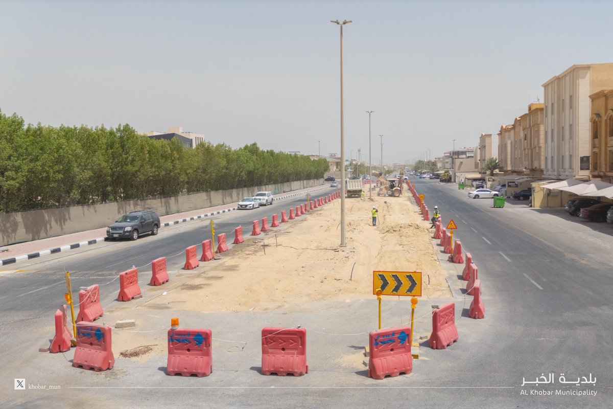 Khobar_mun's tweet image. #بلدية_الخبر
خلال النصف الأول من العام الجاري 2025م اطلقنا العمل على تطوير وأنسنة 12 شارع في #الخبر بطول اجمالي يزيد عن 20.000م.ط تشمل
🔹شارع الأمير فيصل بن فهد
🔹شارع خالد بن الوليد
🔹شارع غرناطة
🔹شارع عبدالملك بن مروان
🔹شارع طارق بن زياد
🔹شارع فراس بن النظر
🔹شارع…