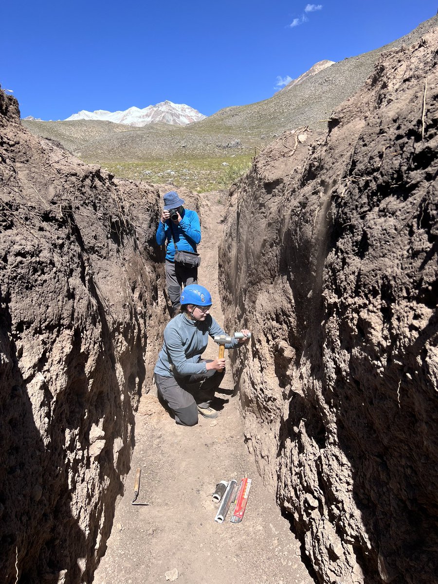 k_gaidzik's tweet image. If you want to trench, do it high (at least 4300 m asl) and close to volcanoes #Colca #Peru
#palaeoseismology #activefaults
Fieldwork for #NCNOpus @NCN_PL