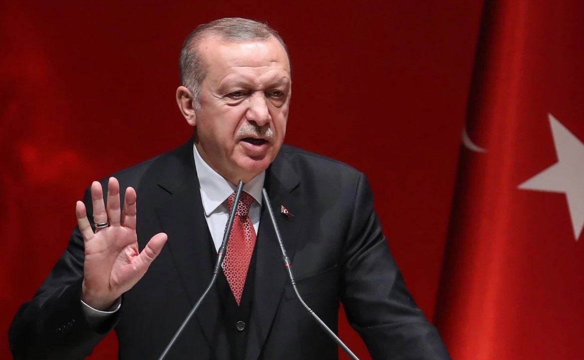 GlobeEyeNews's tweet image. BREAKING:
Turkey says any attempt to divide Syria is a threat to its security and it will intervene.