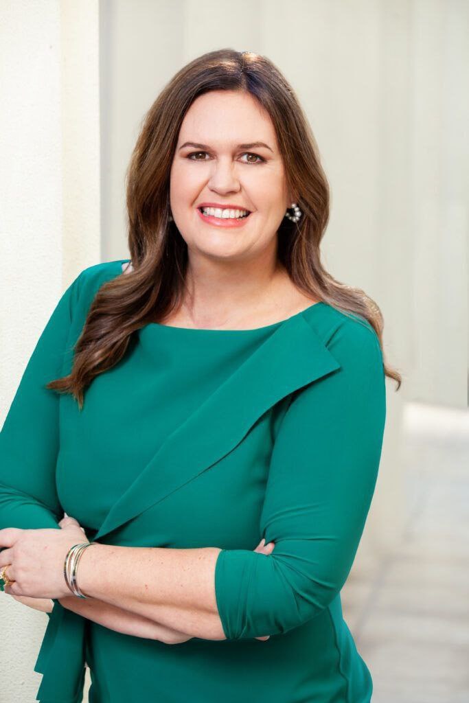 🚨BREAKING: Sarah Sanders said: "Take every square inch of U.S. farmland back from China. Do not leave them with a single blade of grass."

Do you agree with Sarah Sanders?
YES or NO?