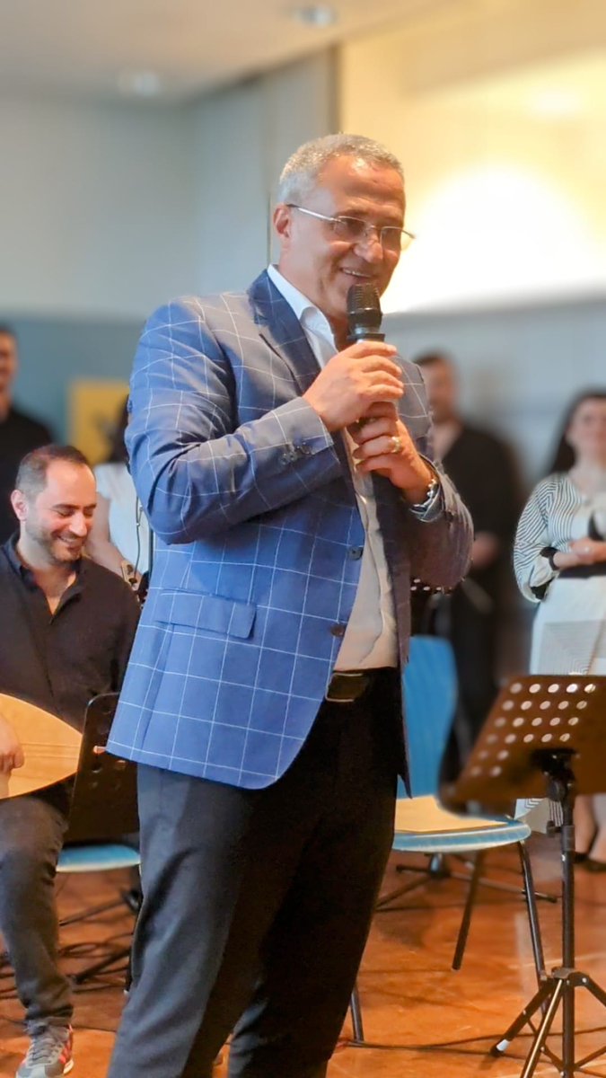Hamburg Eğitim Ataşeliği (@ataseligi) on Twitter photo Hamburg'da Türkülerle Yoğrulan Bir Gece: Öğretmenlerden Unutulmaz Konser.
Hamburg'da Türk Halk Müziği'ne gönül veren öğretmenlerden oluşan "Ataş Türk Halk Müziği Korosu", unutulmaz bir konserle sahne aldı.
hamburg.meb.gov.tr/.../hamburgda.…
<a href="/tcmeb/">Millî Eğitim Bakanlığı</a>
<a href="/mebabdigm/">T.C. MEB AB ve Dış İlişkiler Genel Müdürlüğü</a>
<a href="/mebyyegm/">Yükseköğretim ve Yurt Dışı Eğitim Genel Müdürlüğü</a>
#EgitimDiplomasisi Hamburg'da Türkülerle Yoğrulan Bir Gece: Öğretmenlerden Unutulmaz Konser.
Hamburg'da Türk Halk Müziği'ne gönül veren öğretmenlerden oluşan "Ataş Türk Halk Müziği Korosu", unutulmaz bir konserle sahne aldı.
hamburg.meb.gov.tr/.../hamburgda.…
<a href="/tcmeb/">Millî Eğitim Bakanlığı</a>
<a href="/mebabdigm/">T.C. MEB AB ve Dış İlişkiler Genel Müdürlüğü</a>
<a href="/mebyyegm/">Yükseköğretim ve Yurt Dışı Eğitim Genel Müdürlüğü</a>
#EgitimDiplomasisi