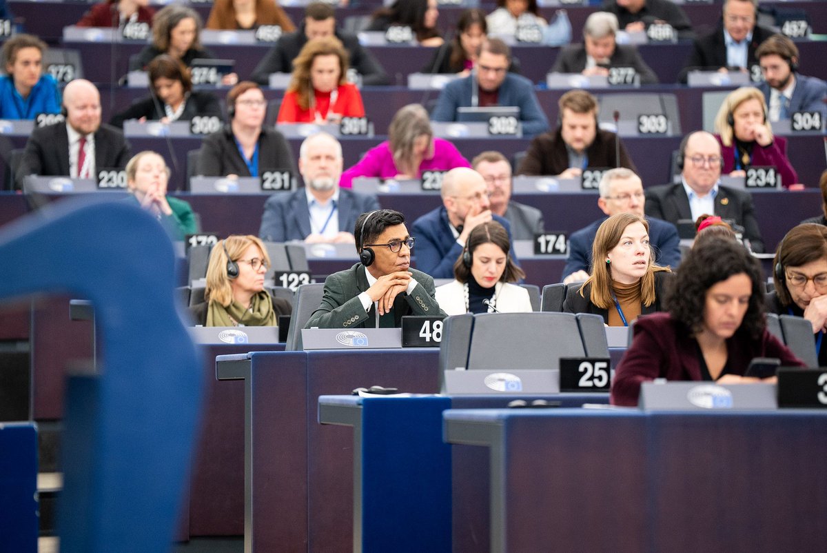 IIPP_UCL's tweet image. 🇪🇺 Digital Sovereignty in the EU.
@IIPP_UCL Head of Research @CeciliaRikap continued her ongoing EU involvement, speaking at a @Europarl_EN plenary session in Strasbourg on the importance of digital sovereignty earlier this year.
🔗 Read her report here: buff.ly/3OXO7tz