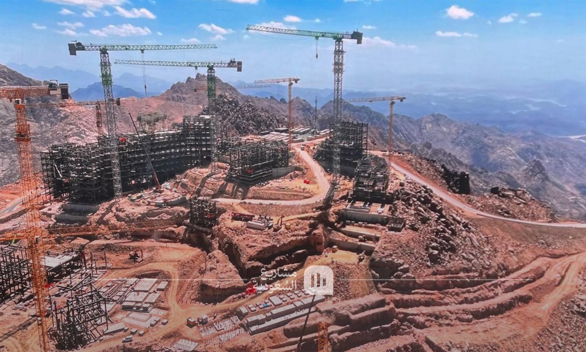 restitutorII's tweet image. 🇸🇦
Arabie Saoudite: L’Arabie saoudite a accéléré les travaux du complexe de ski de Tabouk pour qu’il soit prêt à accueillir les Jeux asiatiques d’hiver de 2029.
