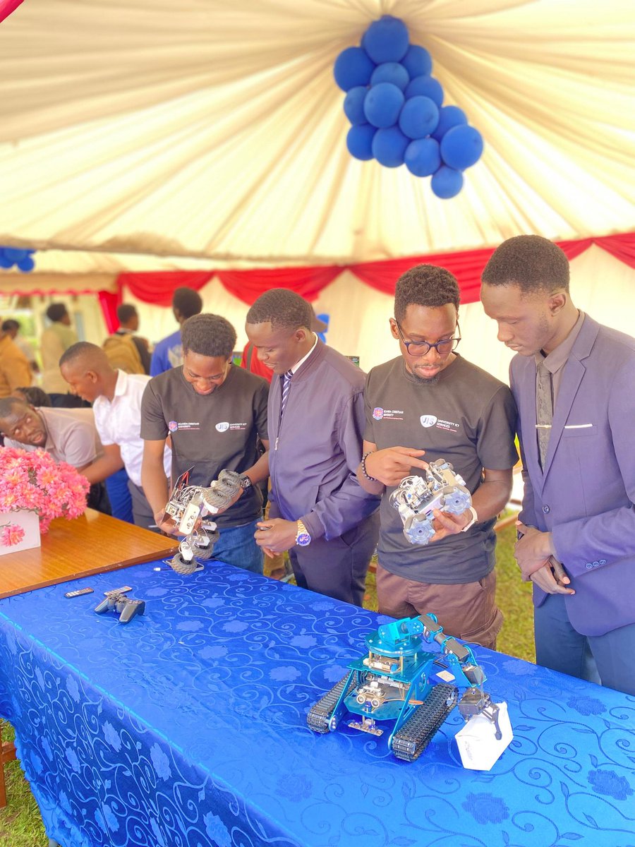 RuhinjaPeter's tweet image. Today, the 22nd of July 2025, I visited the UNIVERSITY ICT SERVICES (UIS) of UCU as they were exhibiting in there week.
I learnt about mechanon tyres which move in all directions and I believe with such inventions box parking may turn into the simplest task for a driver😂😂