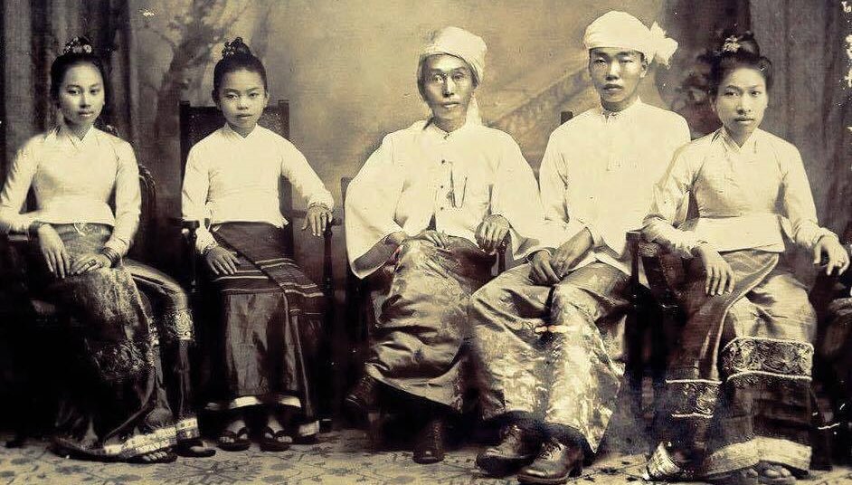 มีหลายคนเชื่อว่าโรงแรมนี้มีวิญญาณของเจ้าฟ้าและบรรดาเจ้านายที่ไม่พอใจวนเวียนอยู่ ความน่ากลัวนี้ทำให้โรงแรมนิวเชียงตุงติดอันดับโรงแรมผีดุที่สุดในพม่าและผีดุเป็นอันดับต้นๆ ในอาเซียน