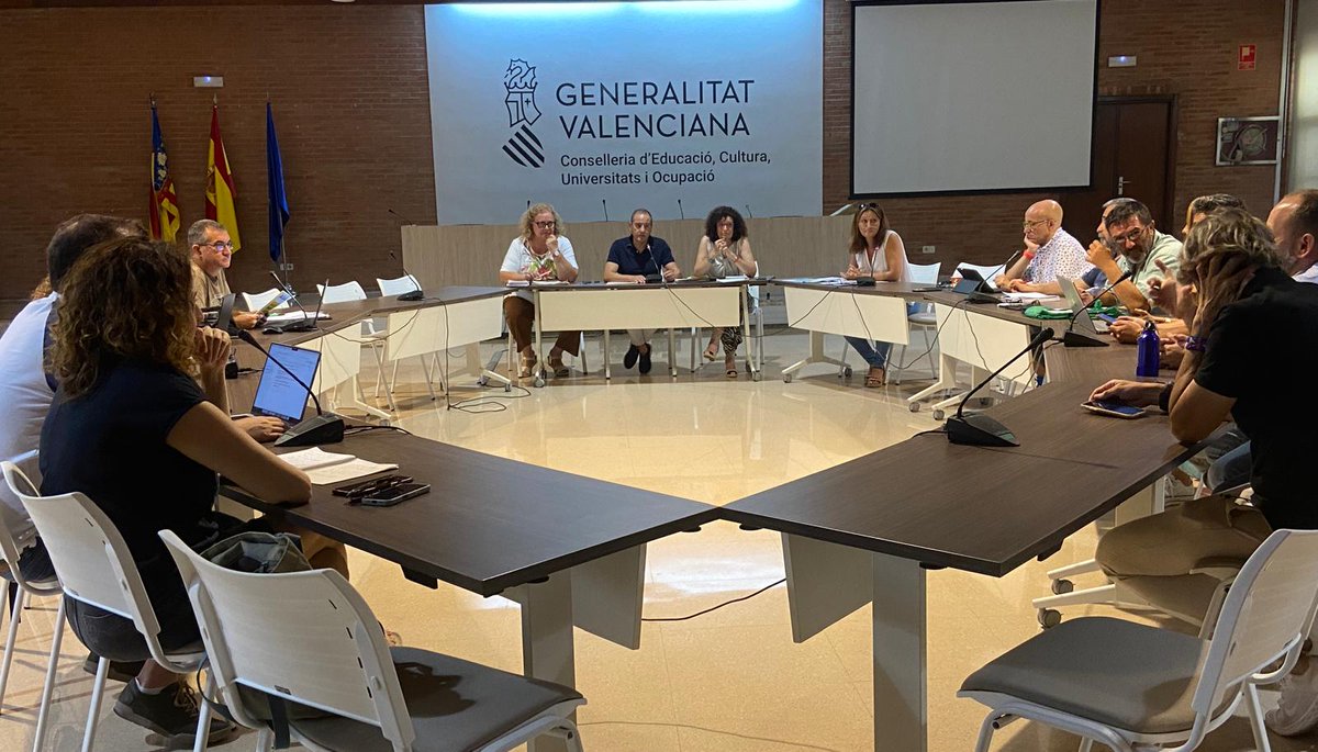 GVAeducacio's tweet image. 🧑🏫Millores en les condicions laborals del personal docent especialista en FP, ensenyances artístiques, esportives i idiomes per al curs 25-26
✅contracte indefinit a temps parcial
✅cotizació a la Seguretat Social els 12 mesos
comunica.gva.es/es/detalle?id=…
