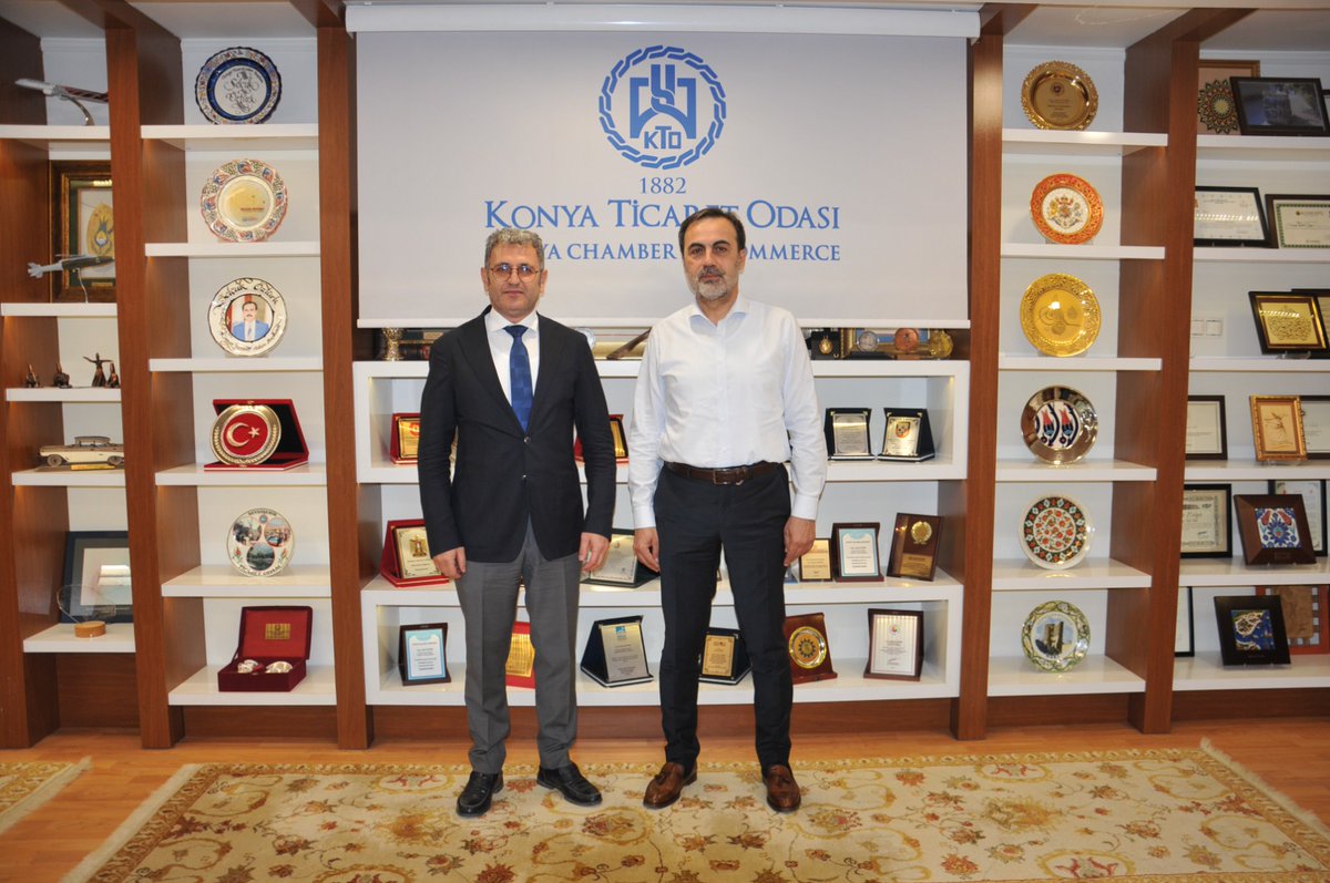 Selçuk ÖZTÜRK (@selcukozturk_) on Twitter photo Konya Çalışma ve İş Kurumu (İŞKUR) İl Müdürü Emrah Keleş Odamıza veda ziyaretinde bulundu.
Şehrimize hizmetleri için teşekkür ediyor, yeni görevinde başarılar diliyorum.
<a href="/emrahkeles42/">emrah keleş</a> Konya Çalışma ve İş Kurumu (İŞKUR) İl Müdürü Emrah Keleş Odamıza veda ziyaretinde bulundu.
Şehrimize hizmetleri için teşekkür ediyor, yeni görevinde başarılar diliyorum.
<a href="/emrahkeles42/">emrah keleş</a>