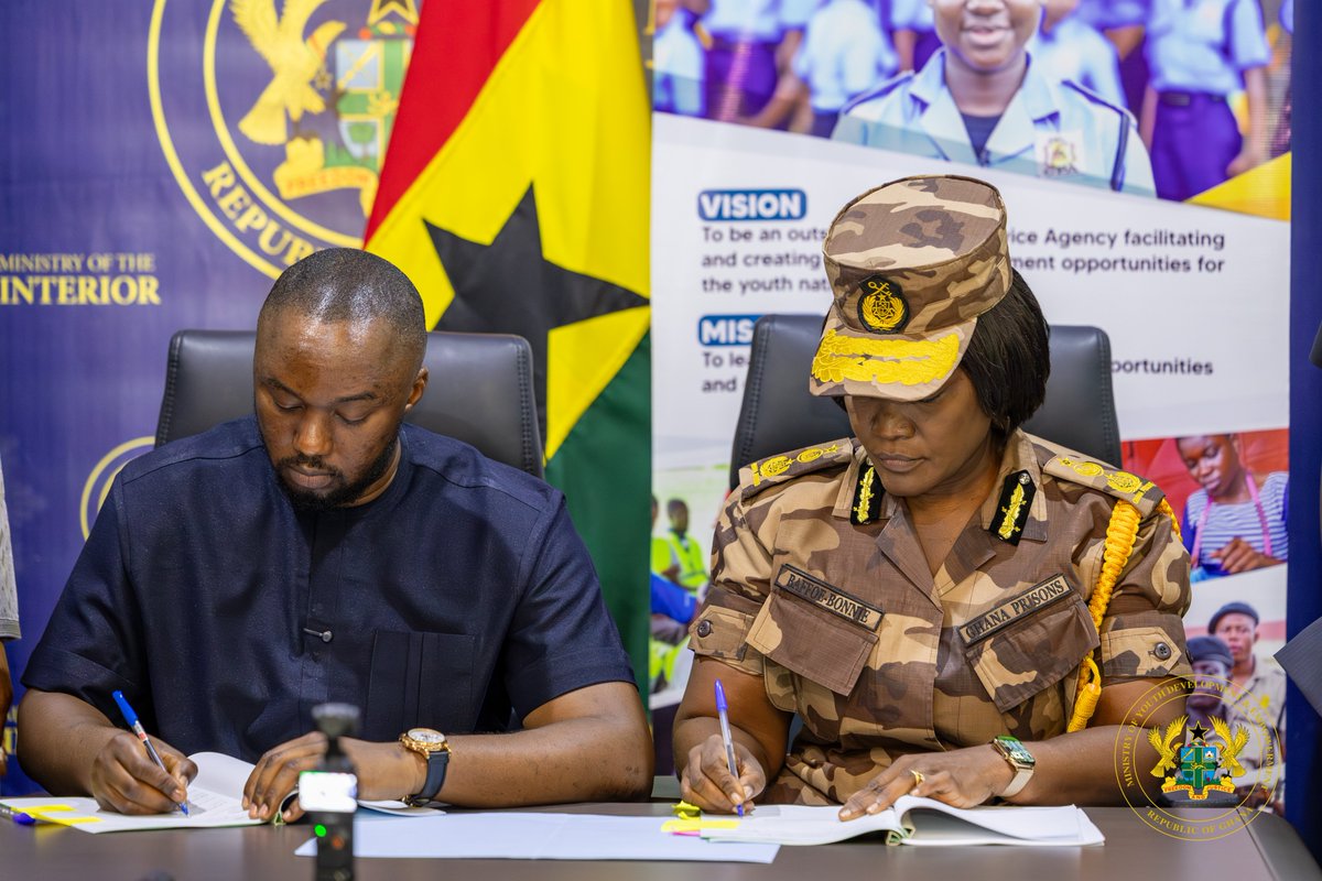 georgeoaddo's tweet image. On Monday, July 21st, 2025, I attended the signing of a Memorandum of Understanding (MoU) between the Youth Employment Agency (YEA) and the Ghana Prisons Service. This agreement marks a significant initiative to recruit over 5,000 young individuals as support staff to enhance the…
