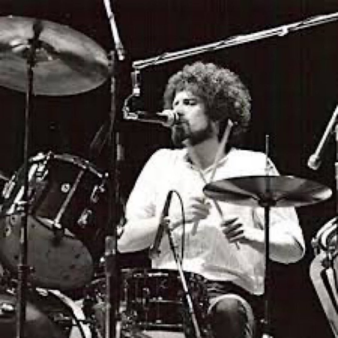 70sDailyDose's tweet image. Happy 78th birthday to the great Don Henley who was born on this day in 1947. #DonHenley