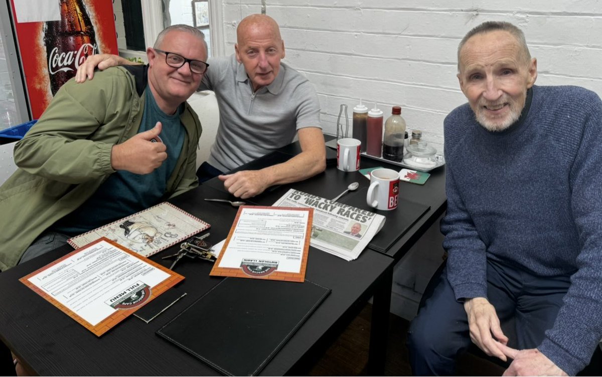 Today, the football world has lost a true gentleman, legend, and Wrexham icon—our good friend Joey Jones.
Joey will be missed by so many. Our thoughts are with Joeys family and loved ones 💔
