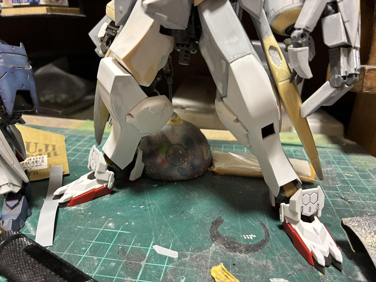 TANCHIChit96714's tweet image. #ガンプラ好きと繋がりたい
MGアスタロト作成中足サフ
仕事ですすまーん😅