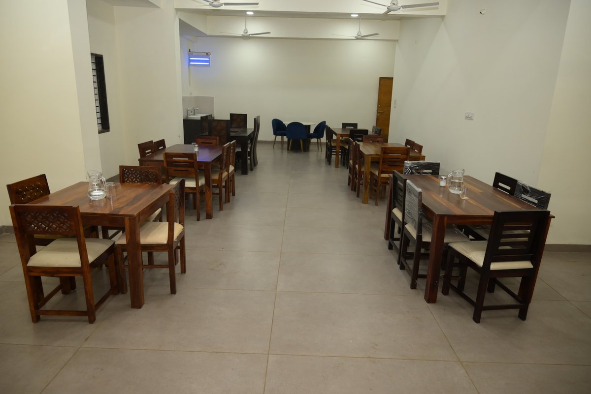 idaIndore22's tweet image. || स्नेह धाम – उम्र नहीं, सम्मान की पहचान ||

#indoredevelopment #seniorcitizencare #SnehaDham