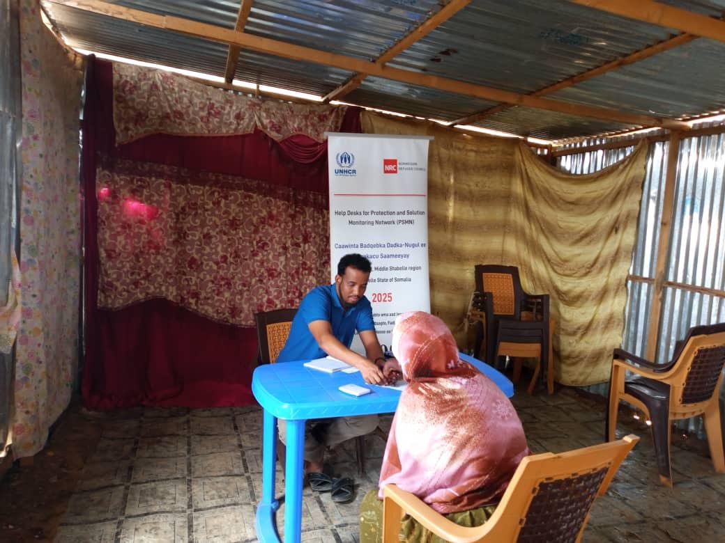 UNHCRSom's tweet image. In Beletweyne and across South Central Somalia, #UNHCR’s protection desks are strengthening access to lifesaving services through community awareness, referrals for specialized support, and emergency assistance for people at heightened risk.
#Protection #Beletweyne