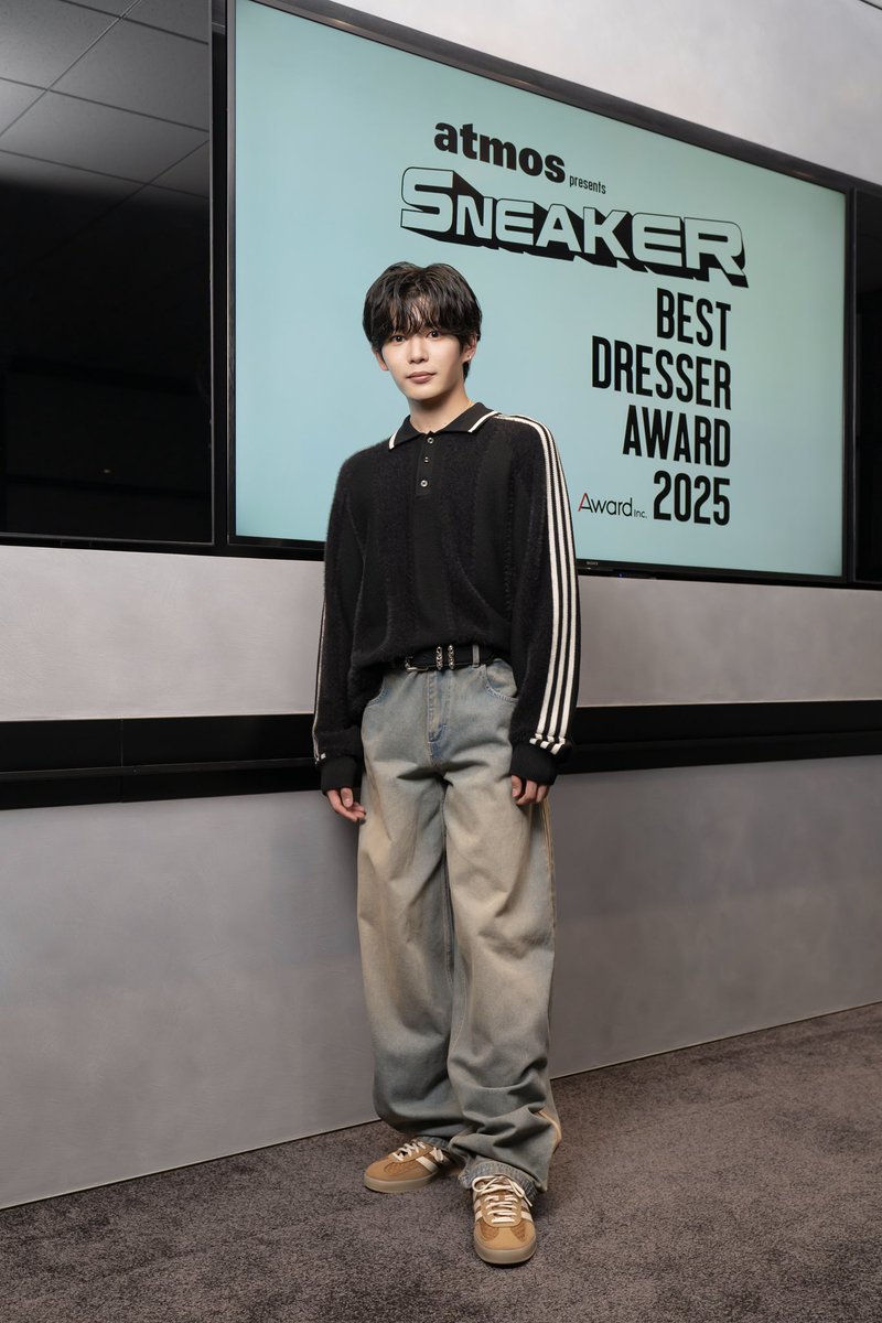 SNEAKER_AWARD's tweet photo. 🏆#スニーカー賞 

🏅特別賞 アイコン・オブ・ザ・イヤー
#長尾謙杜 (#なにわ男子)さん @728_Storm 

👟着用スニーカー
【adidas Originals】Gazelle Indoor
価格：¥19,800(税込)
カラー：Brown Desert / Wonder White
🔗https://t.co/1EPs7ibrat

おめでとうございます🎉

#atmos #adidasOriginals https://t.co/cTYlrn3hCu