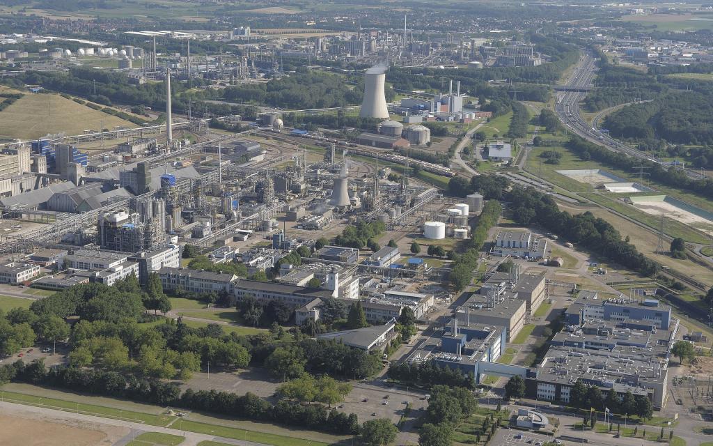 WFactueel's tweet image. AWP Limburg wil strengere watervergunningen voor Chemelot waterforum.net/?c2pr=54854