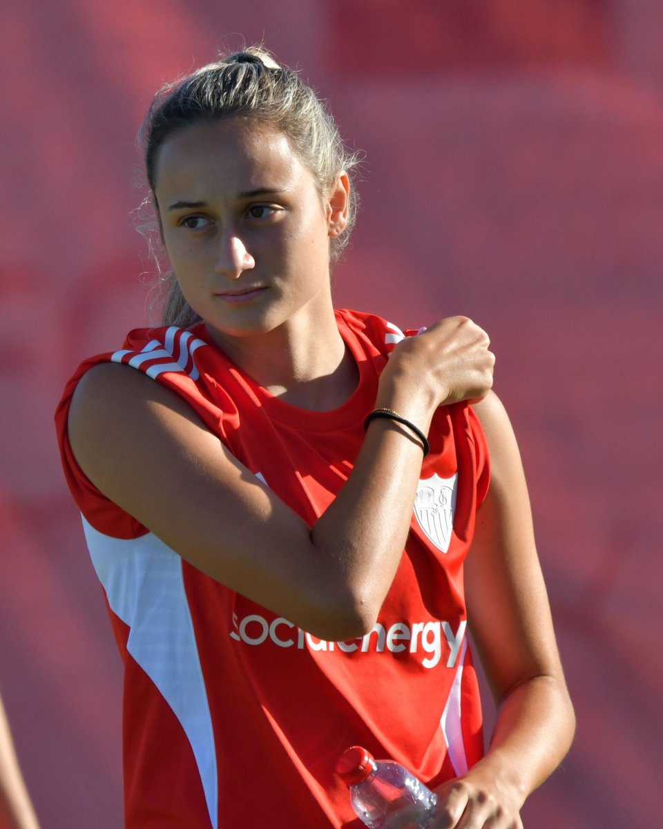 SevillaFC_Fem's tweet image. Martes de doble sesión. 💪🏻⚽️🤍❤️
#SevillaFCFem #LigaFMoeve #WeareSevilla